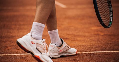 Choosing The Right Tennis Shoes For Maximum Performance