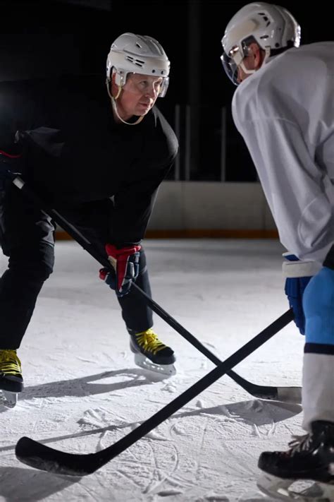 How To Choose The Right Hockey Stick For Your Style