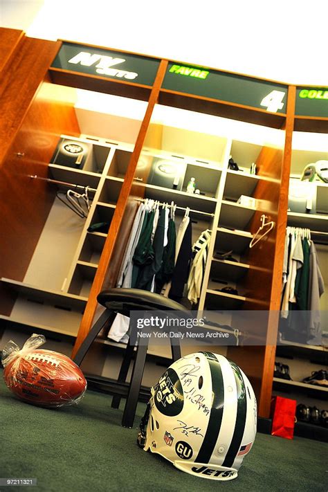 Inside The New York Jets Locker Room Before Facing New England Patriots